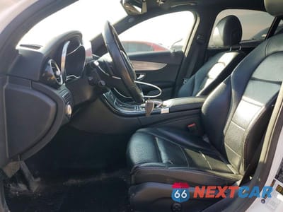 Zdjęcie 7 z 12 samochodu: 2018 MERCEDES-BENZ C 300 4MATIC VIN:55SWF4KB5JU257039 - miniatura