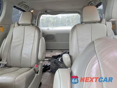 Zdjęcie 10 z 13 samochodu: 2014 TOYOTA SIENNA LIMITED 7-PASSENGER VIN:5TDYK3DCXES447832 - miniatura