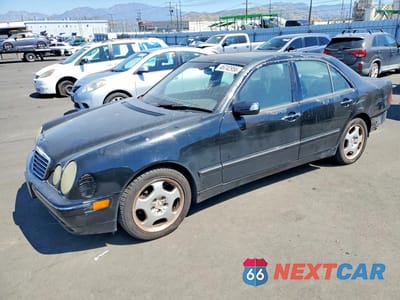 2002 MERCEDES-BENZ E 430 WDBJF70J12B404953 - główne zdjęcie licytacji z USA - miniatura