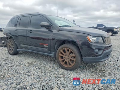 Czwarte zdjęcie samochodu z boku: 2016 JEEP COMPASS SPORT VIN:1C4NJCBB4GD785712 - miniatura