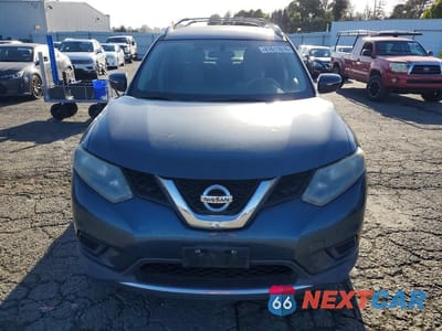 Piąte zdjęcie samochodu w środku: 2014 NISSAN ROGUE SV VIN:5N1AT2MT3EC816942 - miniatura