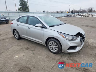 Czwarte zdjęcie samochodu z boku: 2019 HYUNDAI ACCENT SE VIN:3KPC24A37KE060035 - miniatura