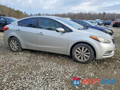 Czwarte zdjęcie samochodu z boku: 2014 KIA FORTE EX VIN:KNAFX4A8XE5049019 - miniatura