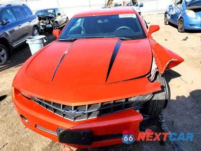 Piąte zdjęcie samochodu w środku: 2013 CHEVROLET CAMARO LS VIN:2G1FA1E33D9148440 - miniatura