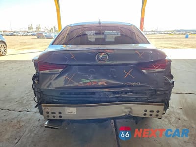 Zdjęcie 6 z 12 samochodu: 2020 LEXUS IS 300 BASE VIN:JTHAA1D22L5106586 - miniatura