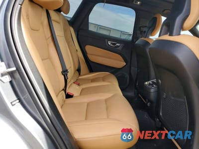Zdjęcie 11 z 14 samochodu: 2018 VOLVO XC60 T5 INSCRIPTION VIN:YV4102RL1J1012826 - miniatura