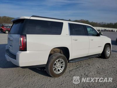 Trzecie zdjęcie samochodu z tyłu: 2018 GMC YUKON XL VIN:1GKS2FKC5JR128099 - miniatura