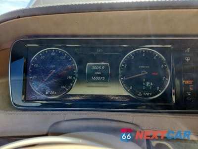 Zdjęcie 9 z 12 samochodu: 2014 MERCEDES-BENZ S 550 4MATIC VIN:WDDUG8FB5EA029473 - miniatura