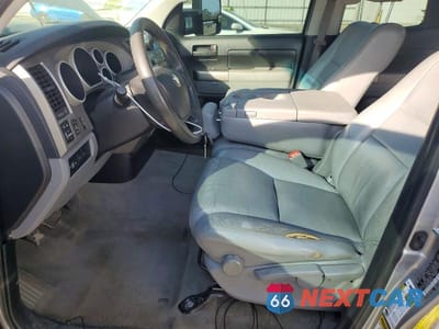 Zdjęcie 7 z 12 samochodu: 2010 TOYOTA TUNDRA GRADE VIN:5TFRM5F1XAX002159 - miniatura