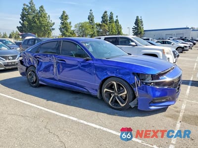 Czwarte zdjęcie samochodu z boku: 2018 HONDA ACCORD SPORT VIN:1HGCV1F35JA245122 - miniatura