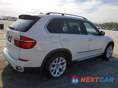 Trzecie zdjęcie samochodu z tyłu: 2013 BMW X5 XDRIVE35I VIN:5UXZV4C59D0G52257 - miniatura