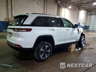 Trzecie zdjęcie samochodu z tyłu: 2025 JEEP GRAND CHEROKEE 4XE VIN:1C4RJYB62S8690391 - miniatura