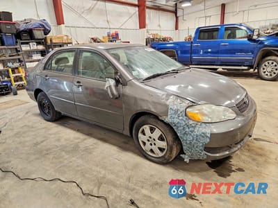 Czwarte zdjęcie samochodu z boku: 2005 TOYOTA COROLLA LE VIN:1NXBR30E85Z567032 - miniatura