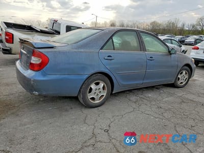 Trzecie zdjęcie samochodu z tyłu: 2003 TOYOTA CAMRY LE V6 VIN:4T1BF32K13U552655 - miniatura