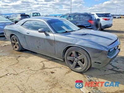 Czwarte zdjęcie samochodu z boku: 2013 DODGE CHALLENGER SXT VIN:2C3CDYAG8DH628891 - miniatura