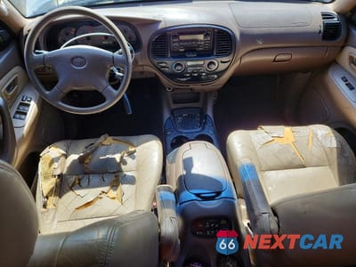 Zdjęcie 8 z 13 samochodu: 2002 TOYOTA SEQUOIA SR5 VIN:5TDZT34A62S109033 - miniatura