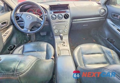 Zdjęcie 8 z 12 samochodu: 2004 MAZDA 6 S VIN:1YVHP82D845N92974 - miniatura