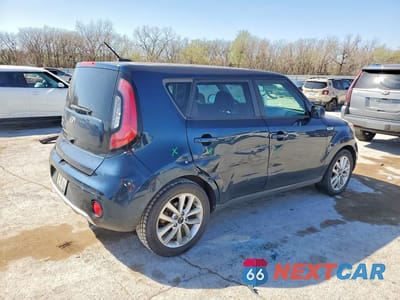 Trzecie zdjęcie samochodu z tyłu: 2017 KIA SOUL + VIN:KNDJP3A5XH7449846 - miniatura