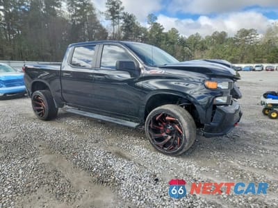 Czwarte zdjęcie samochodu z boku: 2020 CHEVROLET SILVERADO K1500 TRAIL BOSS CUSTOM VIN:1GCPYCEF5LZ287339 - miniatura