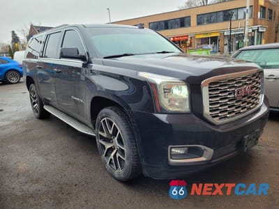 2017 GMC YUKON XL K1500 SLE 1GKS2FKC3HR139094 - główne zdjęcie licytacji z USA - miniatura