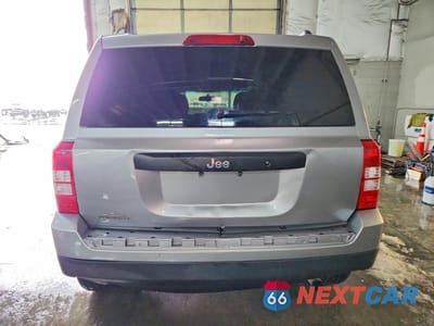 Zdjęcie 6 z 13 samochodu: 2015 JEEP PATRIOT SPORT VIN:1C4NJPBB0FD273760 - miniatura