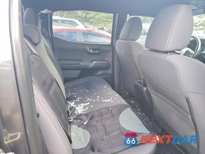 Zdjęcie 10 z 12 samochodu: 2016 TOYOTA TACOMA SR V6 VIN:3TMCZ5AN6GM014356 - miniatura
