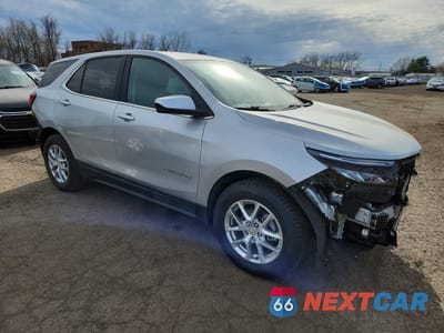 Czwarte zdjęcie samochodu z boku: 2022 CHEVROLET EQUINOX LT VIN:3GNAXUEV2NL227137 - miniatura