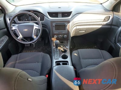 Zdjęcie 8 z 12 samochodu: 2017 CHEVROLET TRAVERSE LT VIN:1GNKRGKDXHJ161850 - miniatura