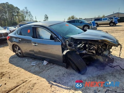 Czwarte zdjęcie samochodu z boku: 2017 NISSAN ALTIMA 2.5 S VIN:1N4AL3AP5HN323215 - miniatura