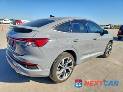 Trzecie zdjęcie samochodu z tyłu: 2023 AUDI Q4 E-TRON SPORTBACK PREMIUM PLUS VIN:WA132BFZ0PP008488 - miniatura