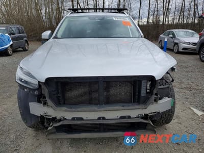 Piąte zdjęcie samochodu w środku: 2016 VOLVO XC90 T6 VIN:YV4A22PK9G1094835 - miniatura