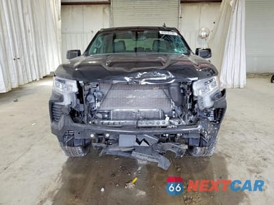 Piąte zdjęcie samochodu w środku: 2023 CHEVROLET SILVERADO K1500 RST VIN:3GCUDEE83PG339410 - miniatura