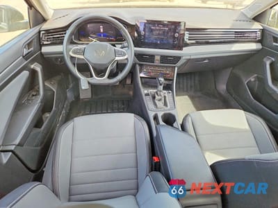 Zdjęcie 8 z 13 samochodu: 2025 VOLKSWAGEN JETTA SE VIN:3VW7X7BU8SM042819 - miniatura