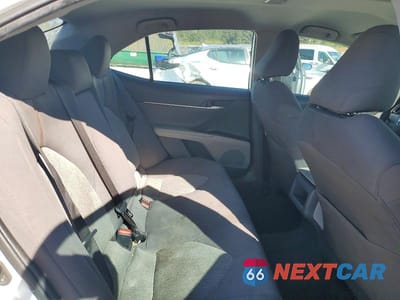 Zdjęcie 10 z 12 samochodu: 2020 TOYOTA CAMRY LE VIN:4T1C11AK7LU917512 - miniatura