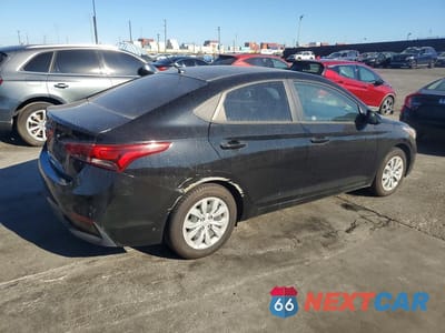 Trzecie zdjęcie samochodu z tyłu: 2019 HYUNDAI ACCENT SE VIN:3KPC24A32KE061691 - miniatura