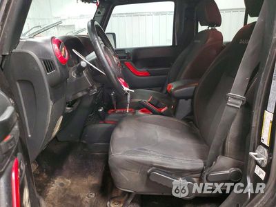 Zdjęcie 7 z 13 samochodu: 2017 JEEP WRANGLER UNLIMITED SAHARA VIN:1C4BJWEG5HL732598 - miniatura