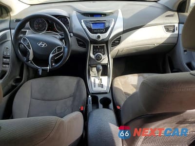 Zdjęcie 8 z 12 samochodu: 2012 HYUNDAI ELANTRA GLS VIN:KMHDH4AE6CU375606 - miniatura