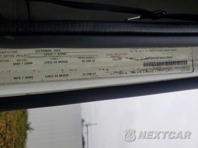 Zdjęcie 10 z 10 samochodu: 2019 VOLVO VNR SEMI TRUCK VIN:4V4W19DF4KN217894 - miniatura