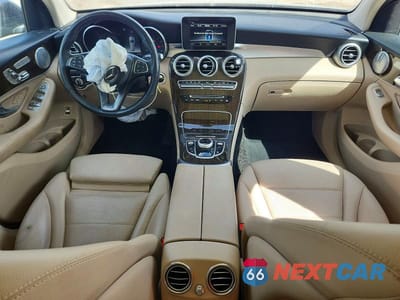 Zdjęcie 8 z 12 samochodu: 2019 MERCEDES-BENZ GLC 300 4MATIC VIN:WDC0G4KB0KV133505 - miniatura