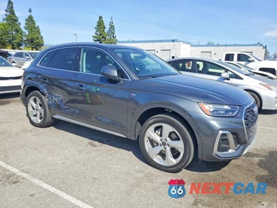 Czwarte zdjęcie samochodu z boku: 2023 AUDI Q5 PREMIUM PLUS 45 VIN:WA1EAAFYXP2144931 - miniatura