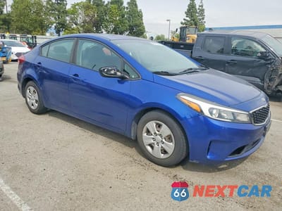 Czwarte zdjęcie samochodu z boku: 2018 KIA FORTE LX VIN:3KPFL4A79JE249152 - miniatura