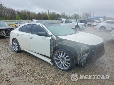 Czwarte zdjęcie samochodu z boku: 2013 NISSAN MAXIMA 3.5 S VIN:1N4AA5AP7DC836652 - miniatura