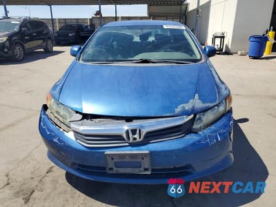 Piąte zdjęcie samochodu w środku: 2012 HONDA CIVIC LX VIN:2HGFB2F52CH507261 - miniatura