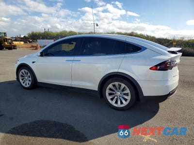Drugie zdjęcie samochodu z przodu: 2017 TESLA MODEL X VIN:5YJXCAE26HF057192 - miniatura