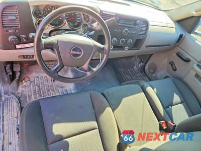 Zdjęcie 8 z 11 samochodu: 2010 GMC SIERRA C2500 HEAVY DUTY VIN:1GT3CZBG2AF100473 - miniatura