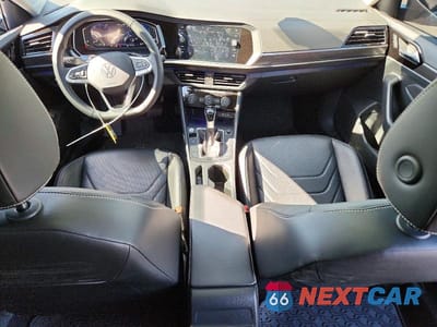 Zdjęcie 8 z 12 samochodu: 2024 VOLKSWAGEN JETTA SEL VIN:3VWGM7BU7RM082523 - miniatura