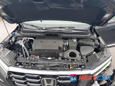 Zdjęcie 12 z 13 samochodu: 2025 HONDA PILOT TOURING VIN:5FNYG1H76SB121366 - miniatura