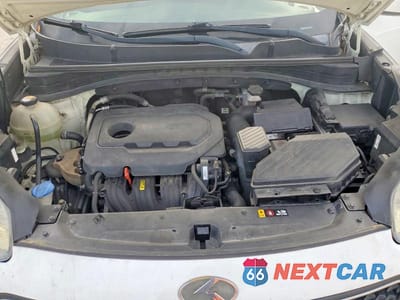 Zdjęcie 12 z 13 samochodu: 2017 KIA SPORTAGE VIN:KNDPM3AC7H7174423 - miniatura