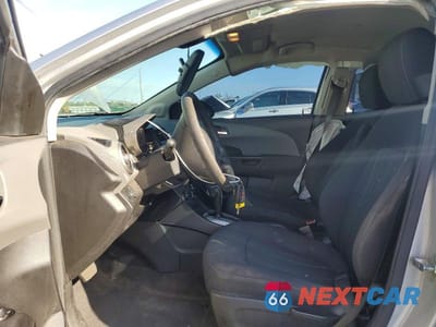 Zdjęcie 7 z 11 samochodu: 2013 CHEVROLET SONIC LT VIN:1G1JC5SBXD4256970 - miniatura