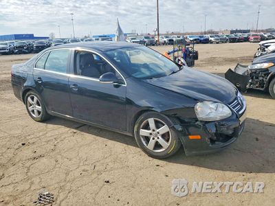 Czwarte zdjęcie samochodu z boku: 2009 VOLKSWAGEN JETTA SE VIN:3VWRM71K19M138173 - miniatura